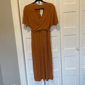 All in Favor- Rust colored midi dress- tags still on